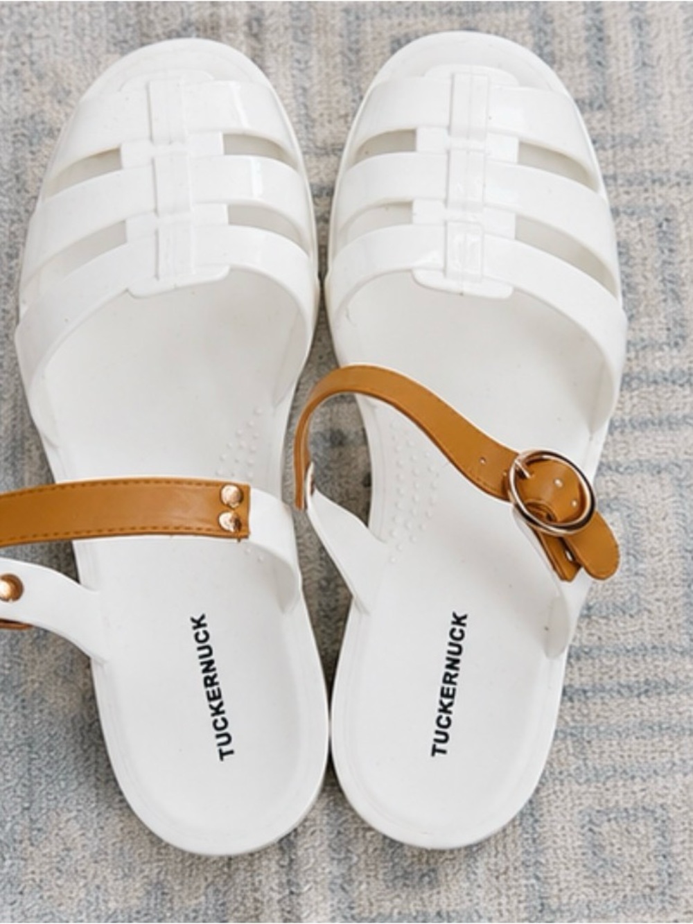 Tuckernuck Riley Jelly Sandals Ivory Cognac Size 8/9 - Picture 3 of 6